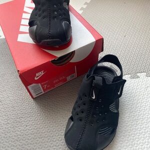 Nike Toddler Water Shoes- Sunray Protect 2
